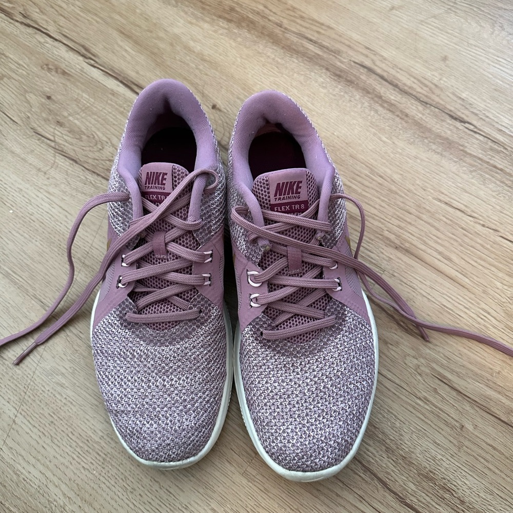 Nike Flex TR8 Women's Mauve Training Sneakers